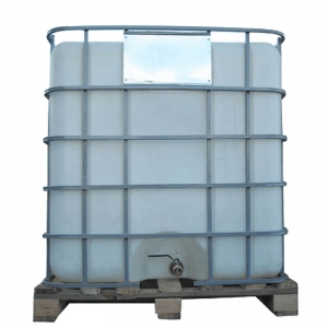 Емкость квадратная в решетке с металлическим  краном 1000 л