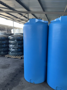 Вертикальная емкость 900 л. V-900