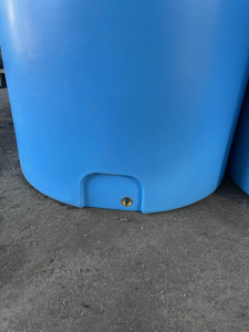 Вертикальная емкость 900 л. V-900